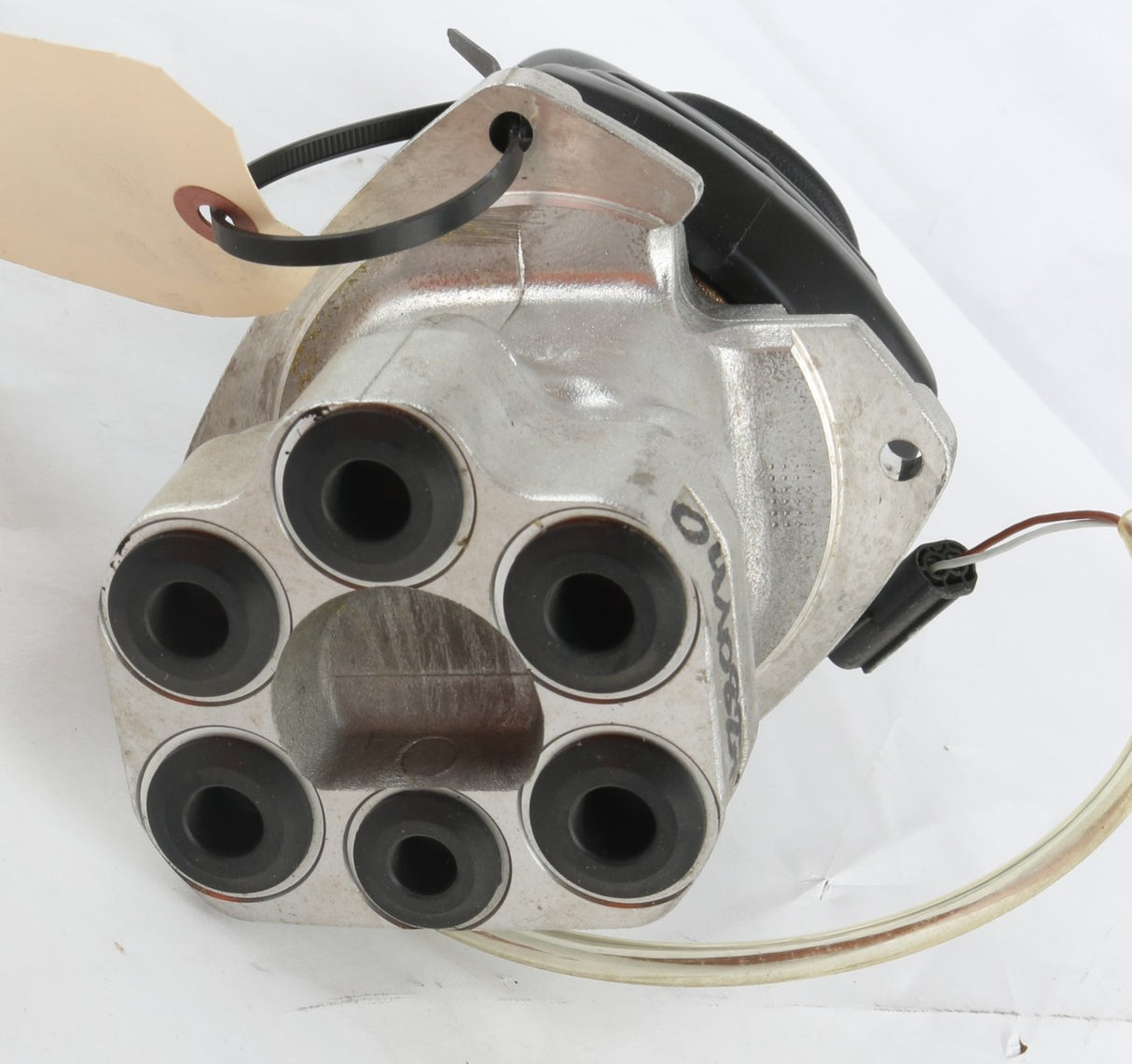 KOBELCO - EF30V00009F1 - VALVE - PILOT