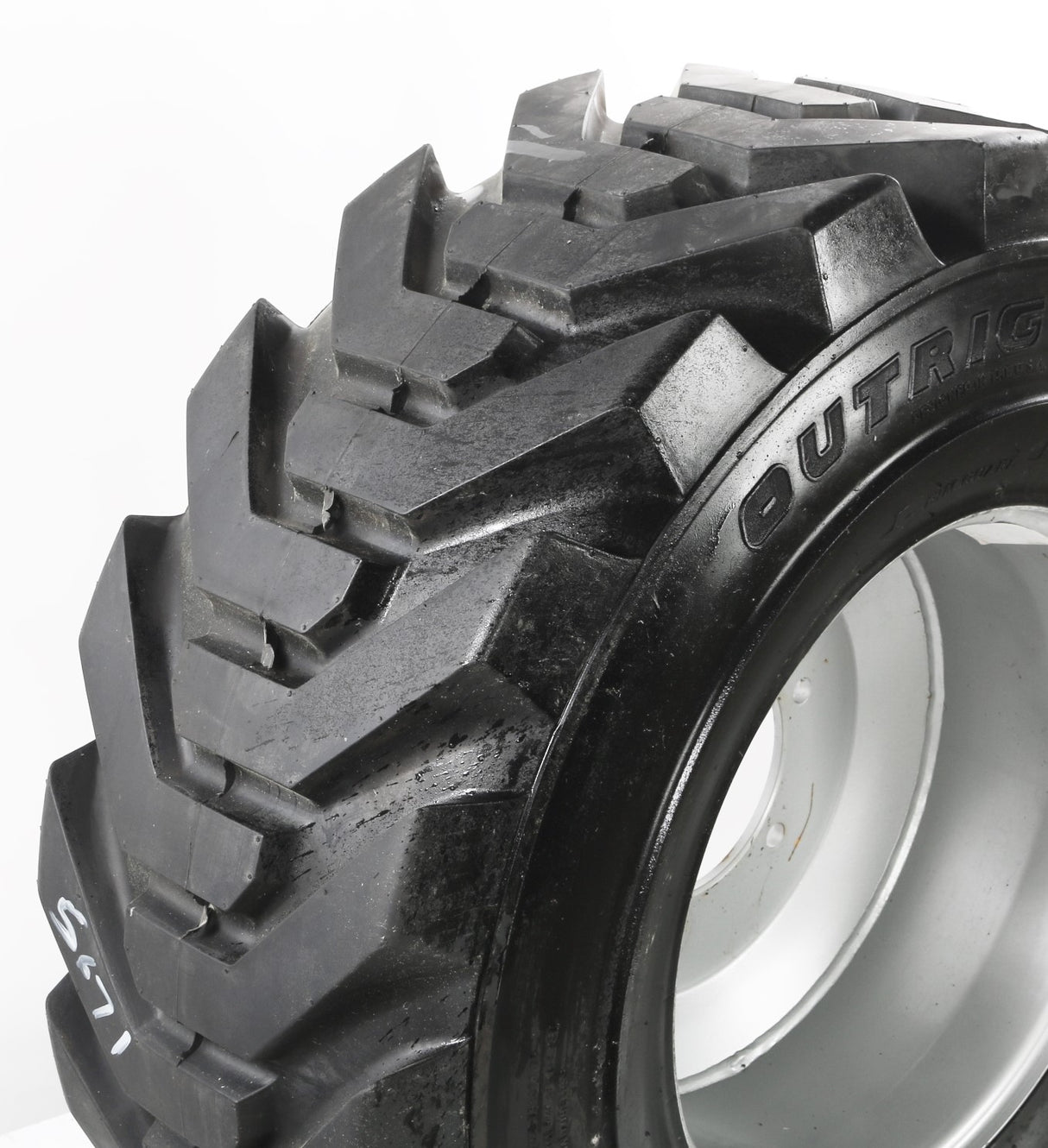 JLG - 1001135671 - TIRE14-17.5 ASM