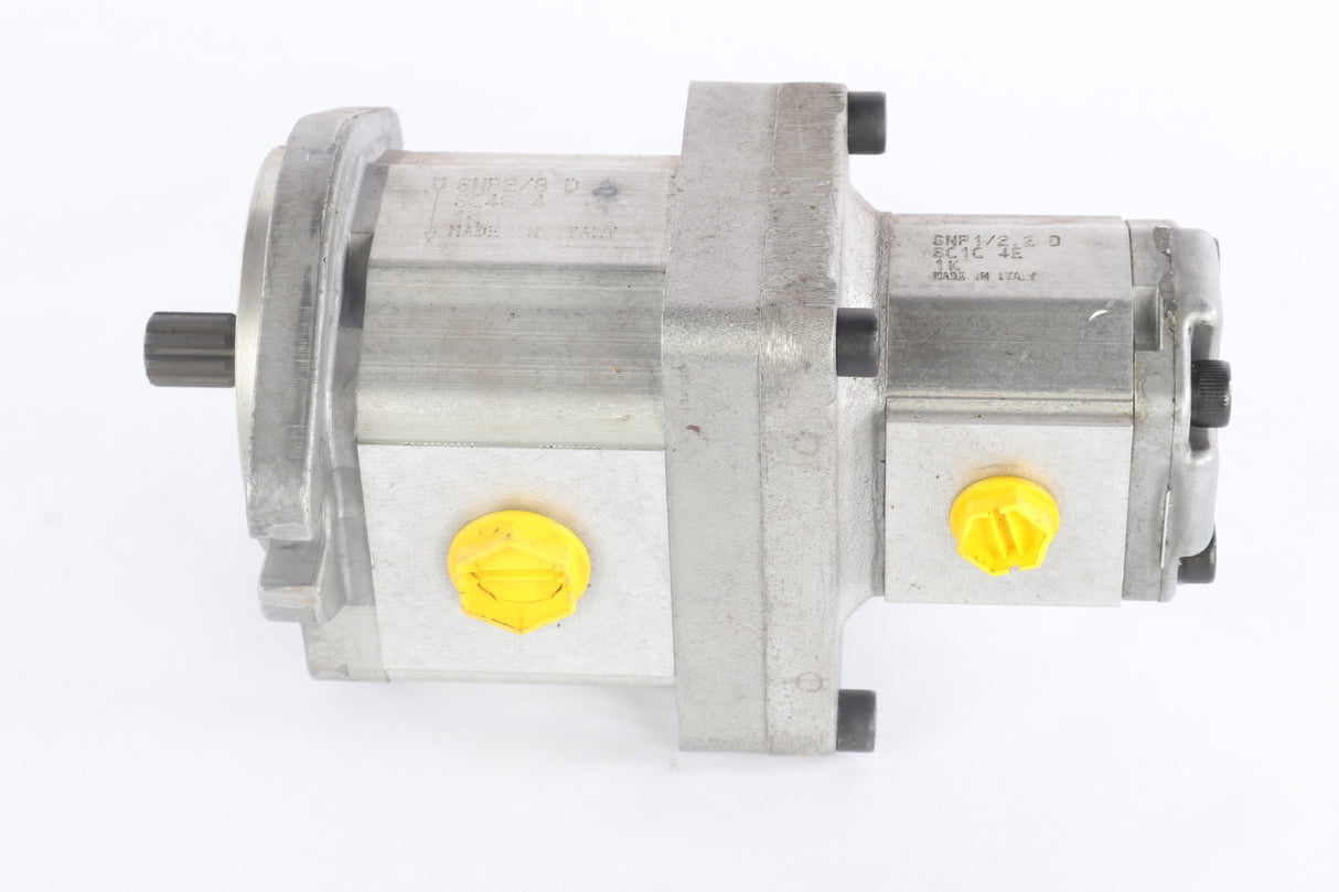 SUNDSTRAND - SNP2/8-D-SC46-4+SNP1/2.2-D-SC1C-4E - TANDEM HYDR. GEAR PUMP 9 SPLINE SHAFT 15.36MM DIA.