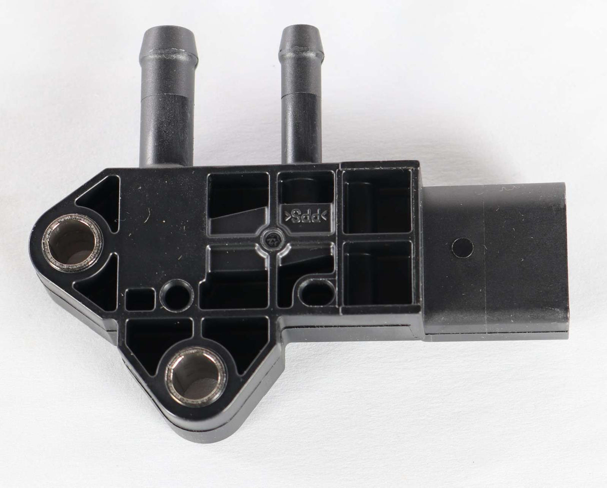 KUBOTA - 1J520-18601 - INTAKE AIR PRESSURE SENSOR