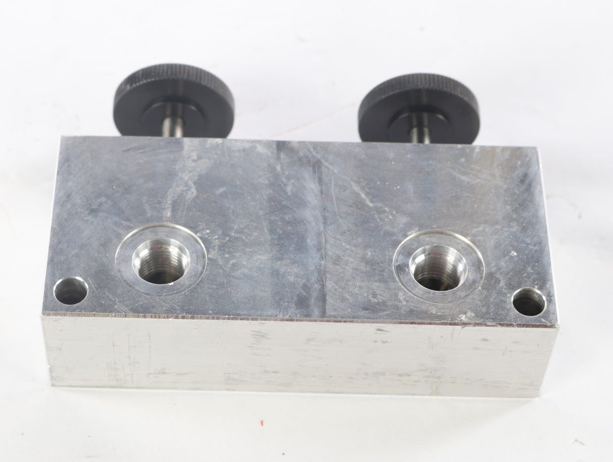 BANDIT - 900-3944-18 - dual flow control w/sae #6 por