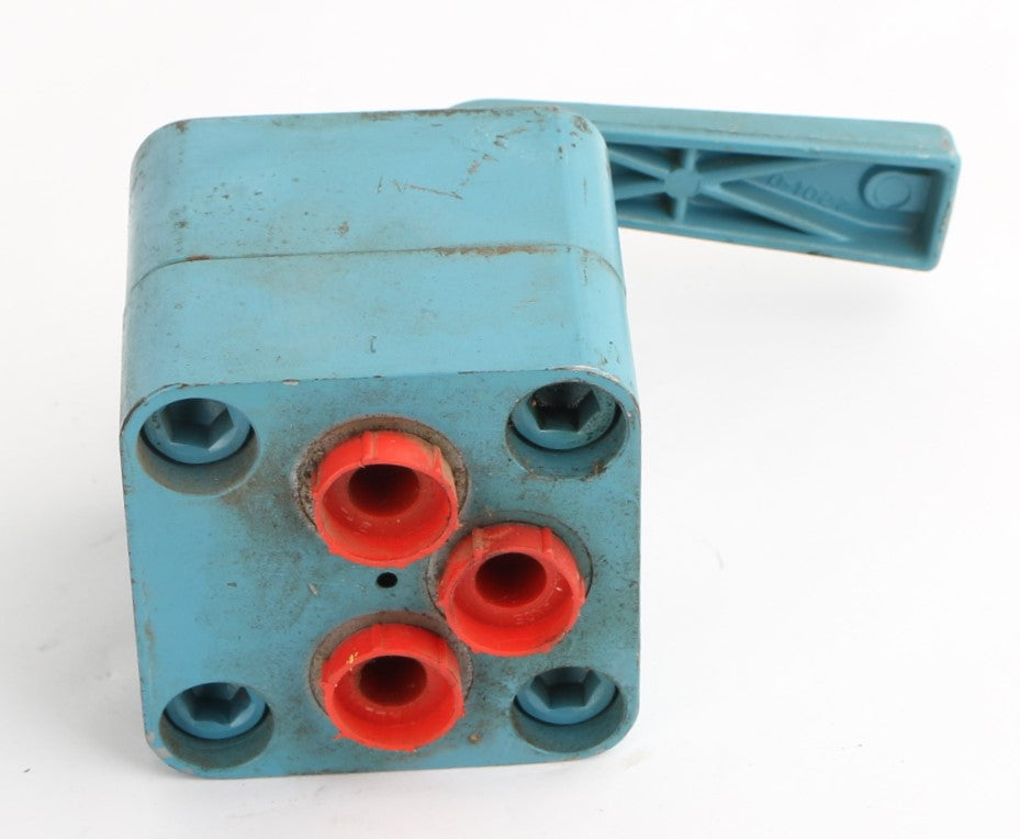 REPUBLIC MANUFACTURING (PARKER) - 8092E-6HS2D - HYDRAULIC SELECTOR VALVE-W/HANDLE
