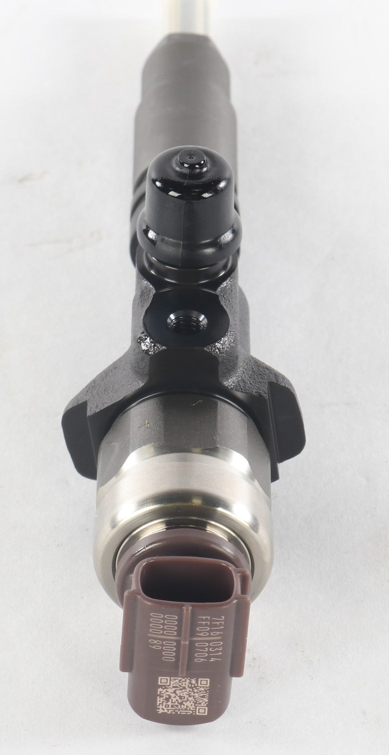KUBOTA - 1J705-53052 - FUEL INJECTOR