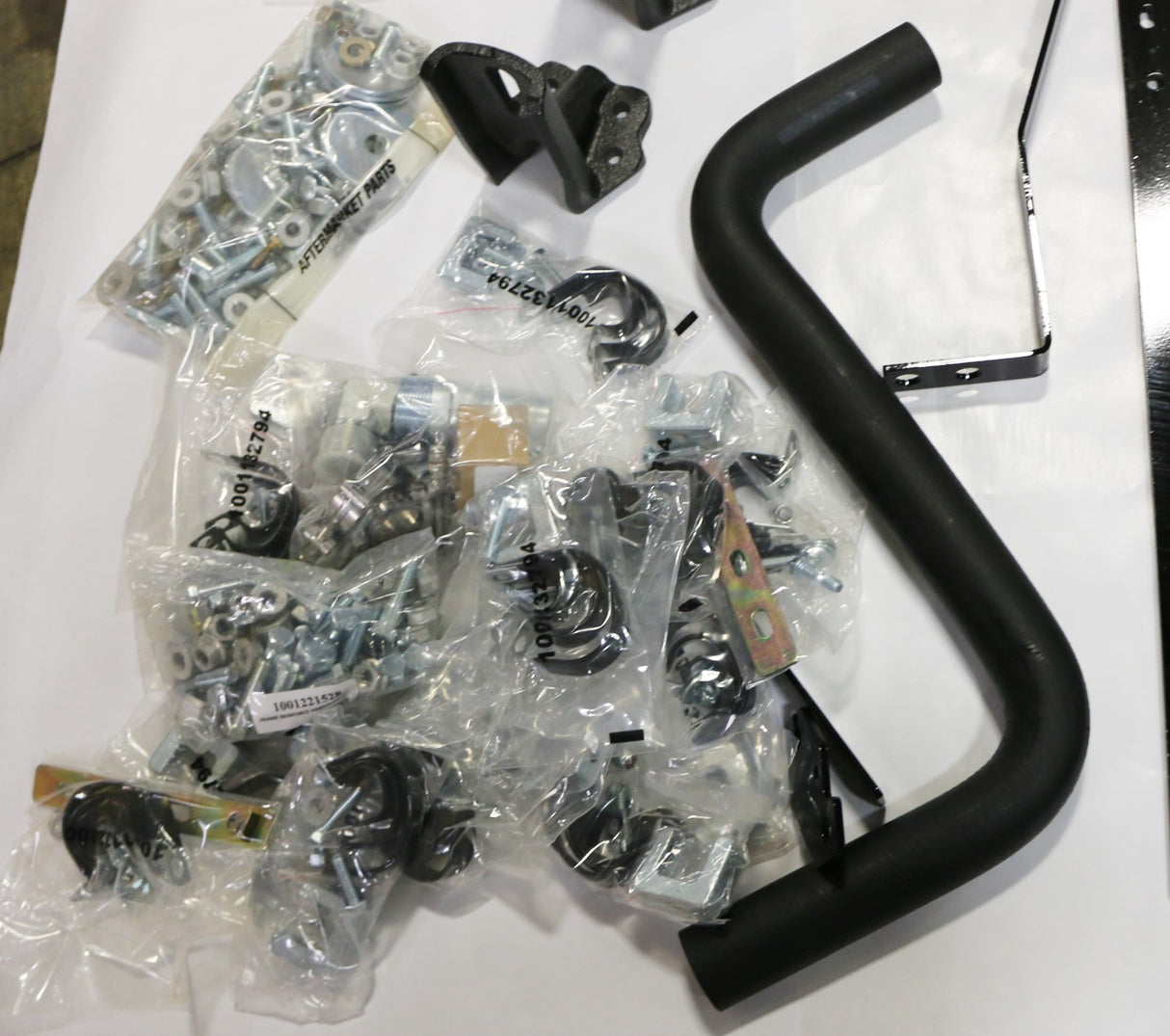 JLG - 1001223305 - KIT: 2017 FORD XLP GAS