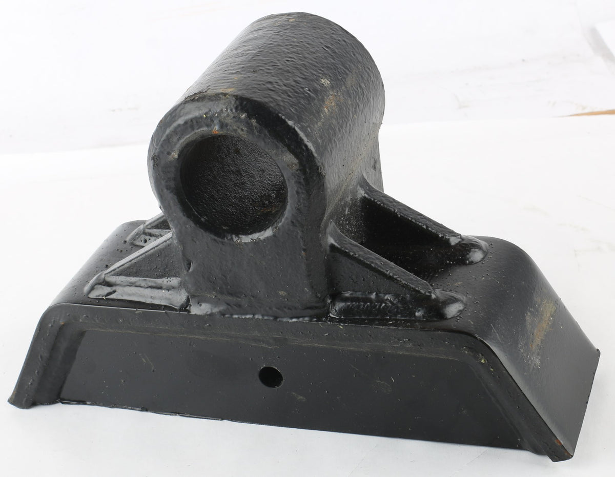 HOLLAND FIFTH WHEEL - XA-03573-1-P - CAP S|A BRACKET BLACK WITHOUT BUSHING