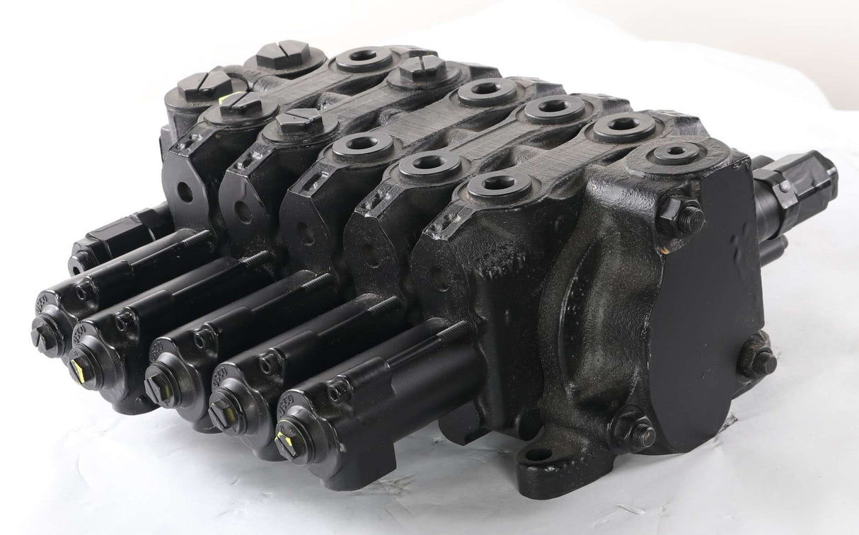 HYUNDAI - 34FQ-02600 - HYDRAULIC CONTROL VALVE 5-SPOOL
