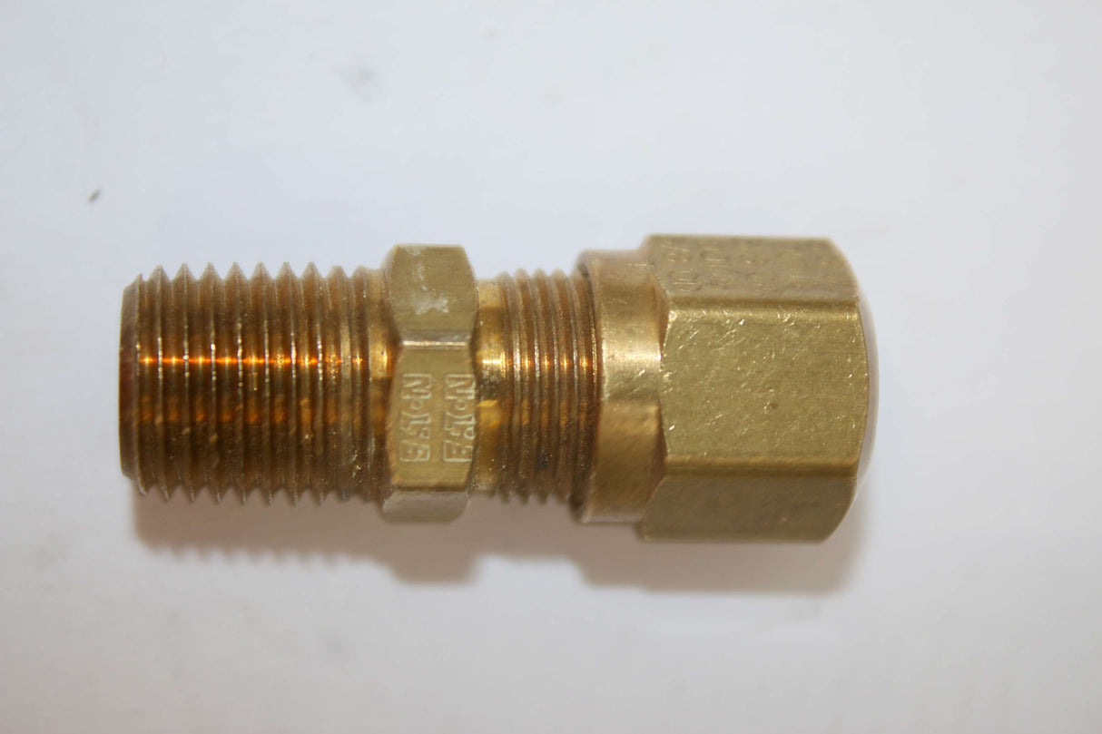 SCHWARZE - 22572 - CONNECTOR BRASS 3|8 X 1|4 MPT MALE AIRBRAKE