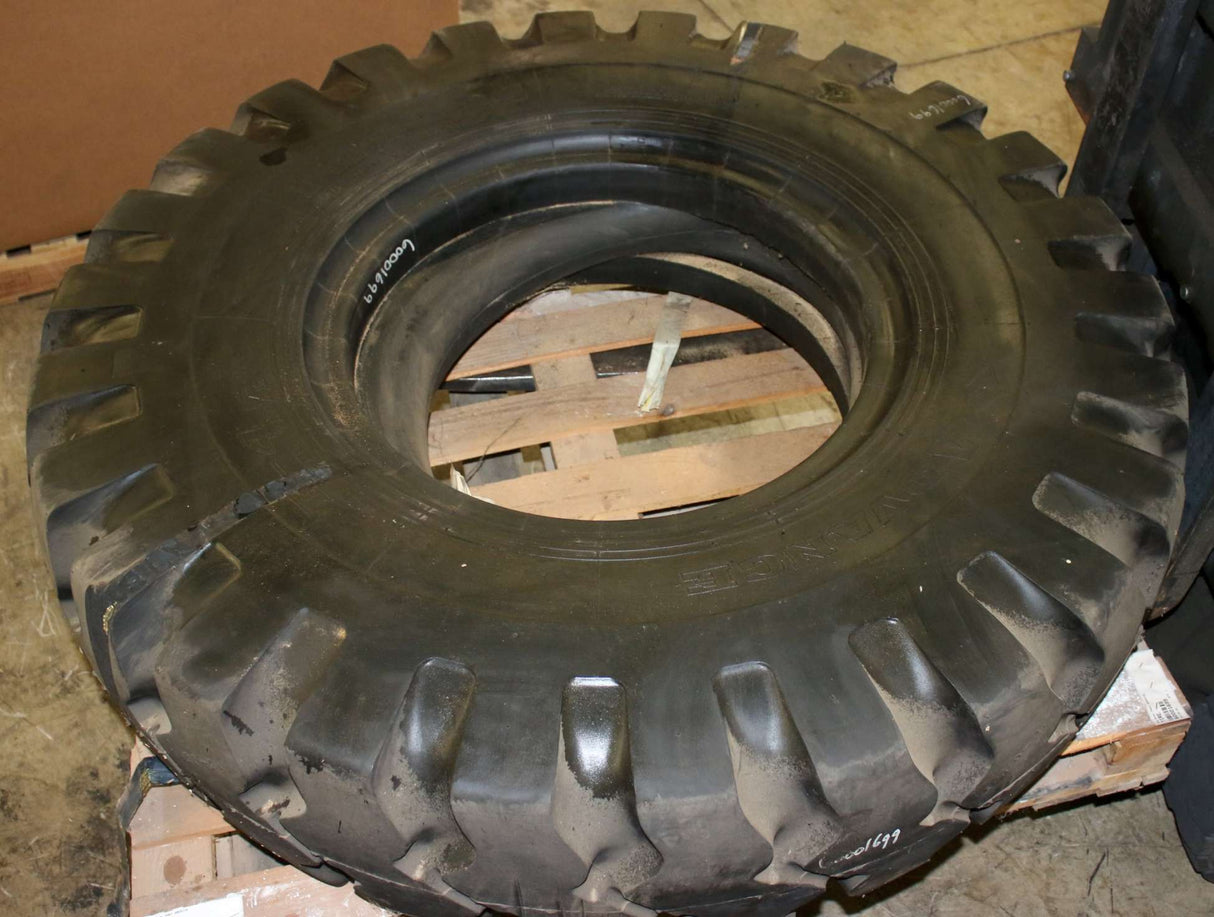 SANY - 60001699 - TIRE