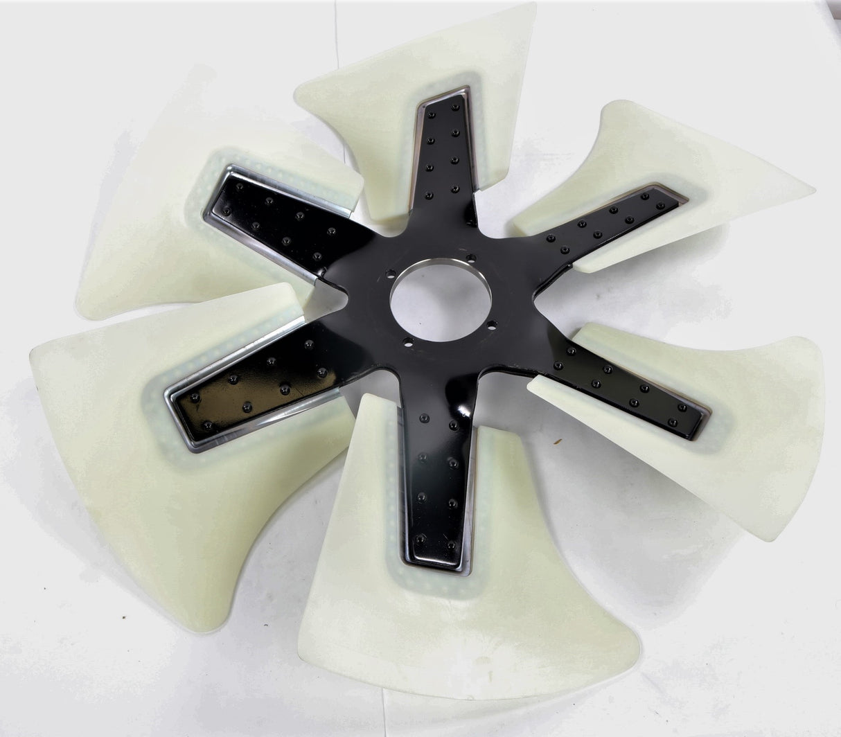 ISUZU - 1-13660332-1 - COOLING FAN BLADE GM #97747515