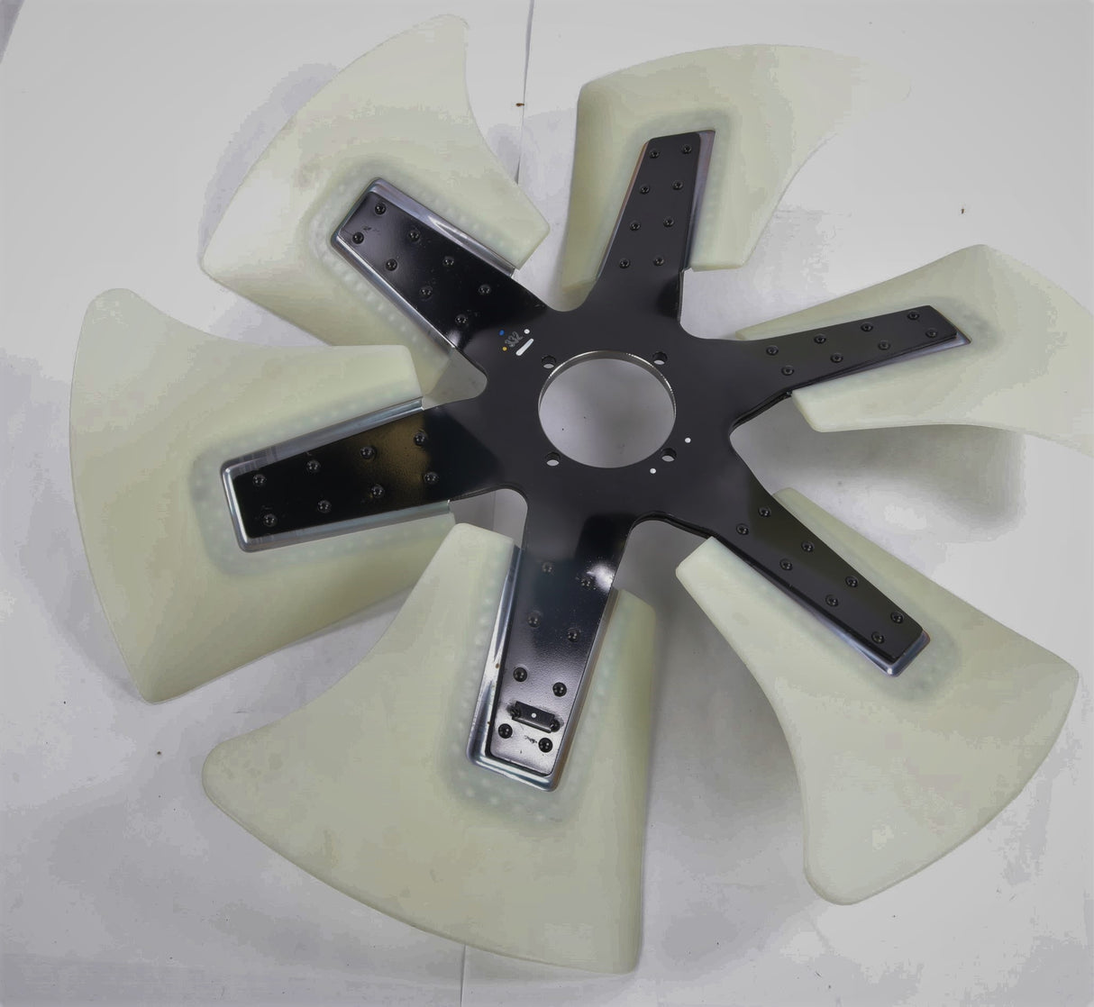 ISUZU - 1-13660332-1 - COOLING FAN BLADE GM #97747515