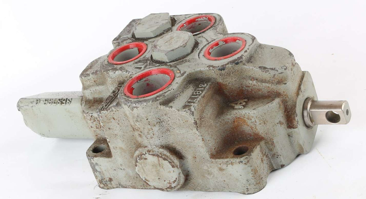 VICKERS - 388401 - HYDRAULIC DIRECTIONAL CONTROL VALVE