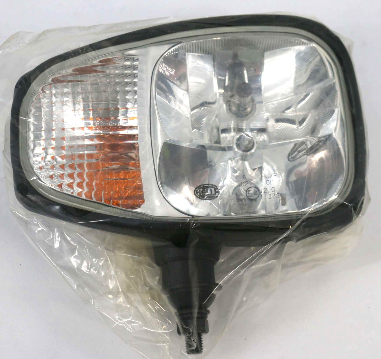 HELLA - 1EE 996 174-401 - HEADLAMP ASSEMBLY - RIGHT 24V