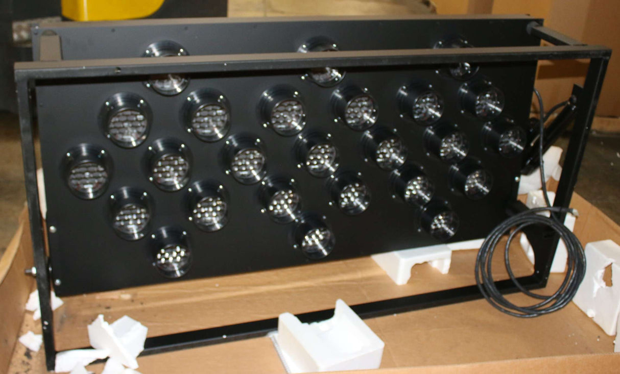 WANCO - WLP90B5-LSAC - ARROW BOARD LED 30x60in 25 LIGHT 12 PATTERN