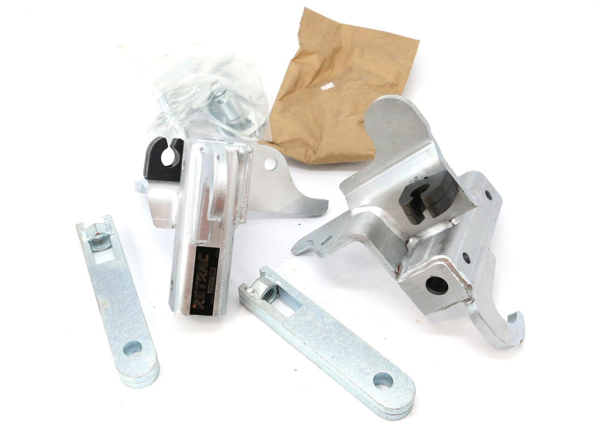 RETRAC - 205620 - BRACKET - GRILLE GUARD