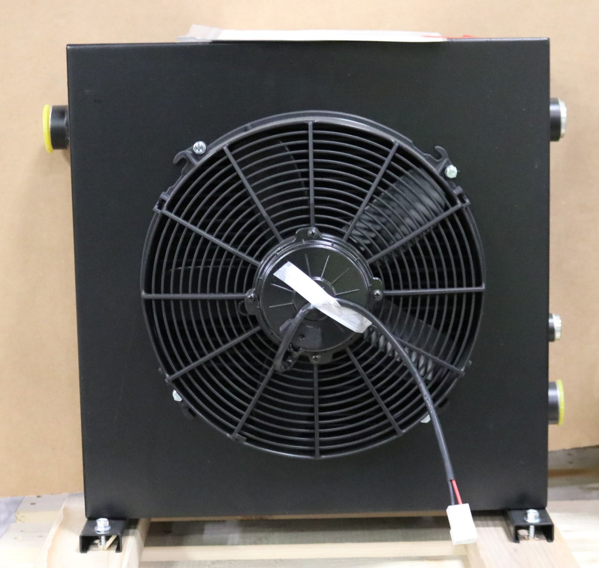 PARKER - ULDC-016-A-000SW - HYDRAULIC OIL COOLER - AIR/OIL W/12VDC FAN