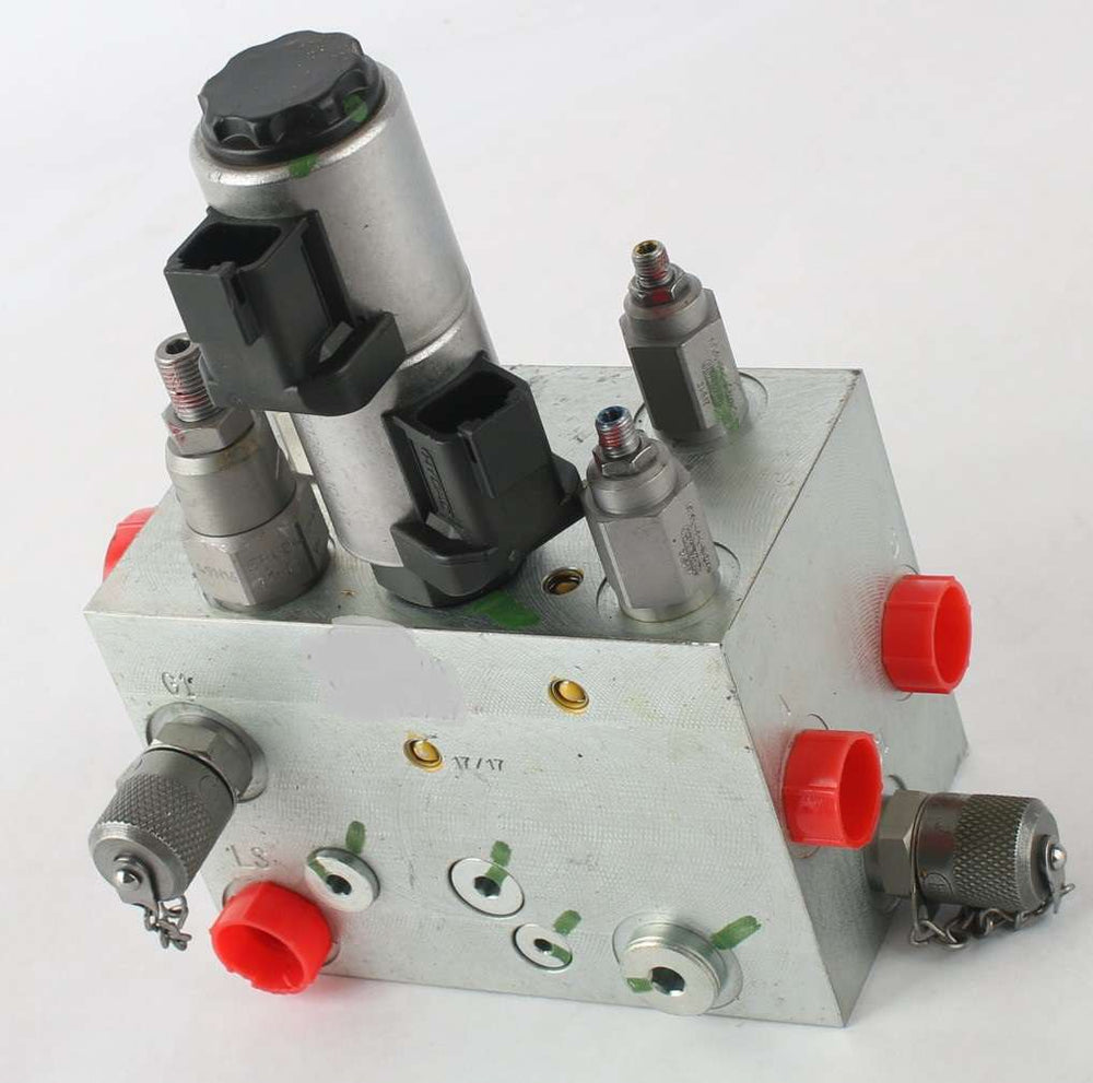 GRADALL - 82133009 - VALVE 12V DC REMOTE STEERING