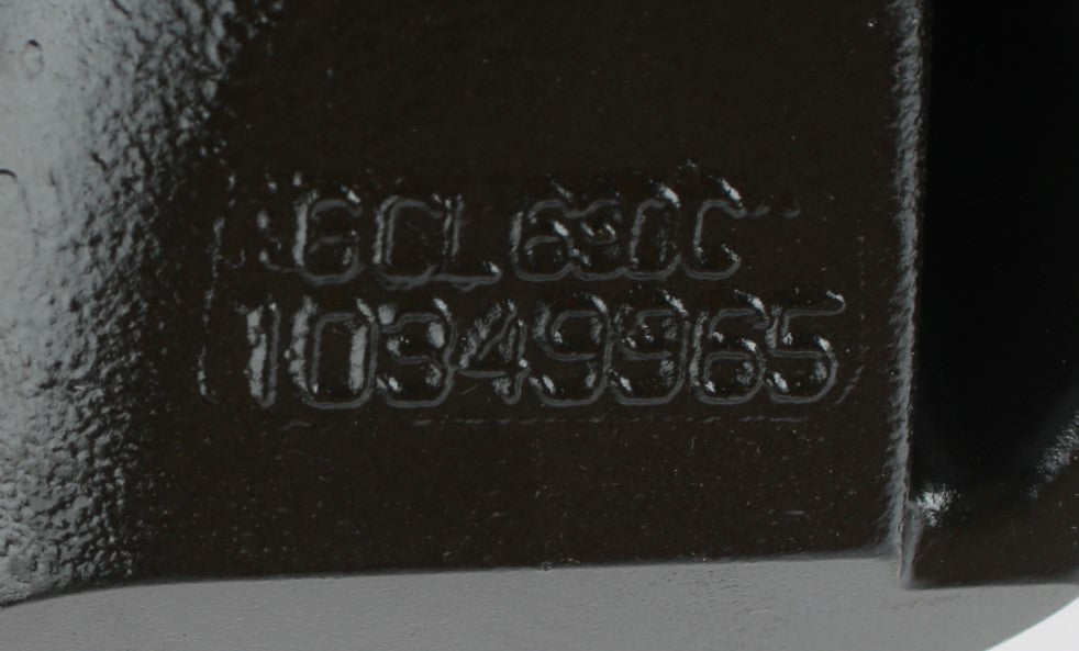 GM - 10349965 - PASSENGER SIDE ENGINE MOUNT BRACKET