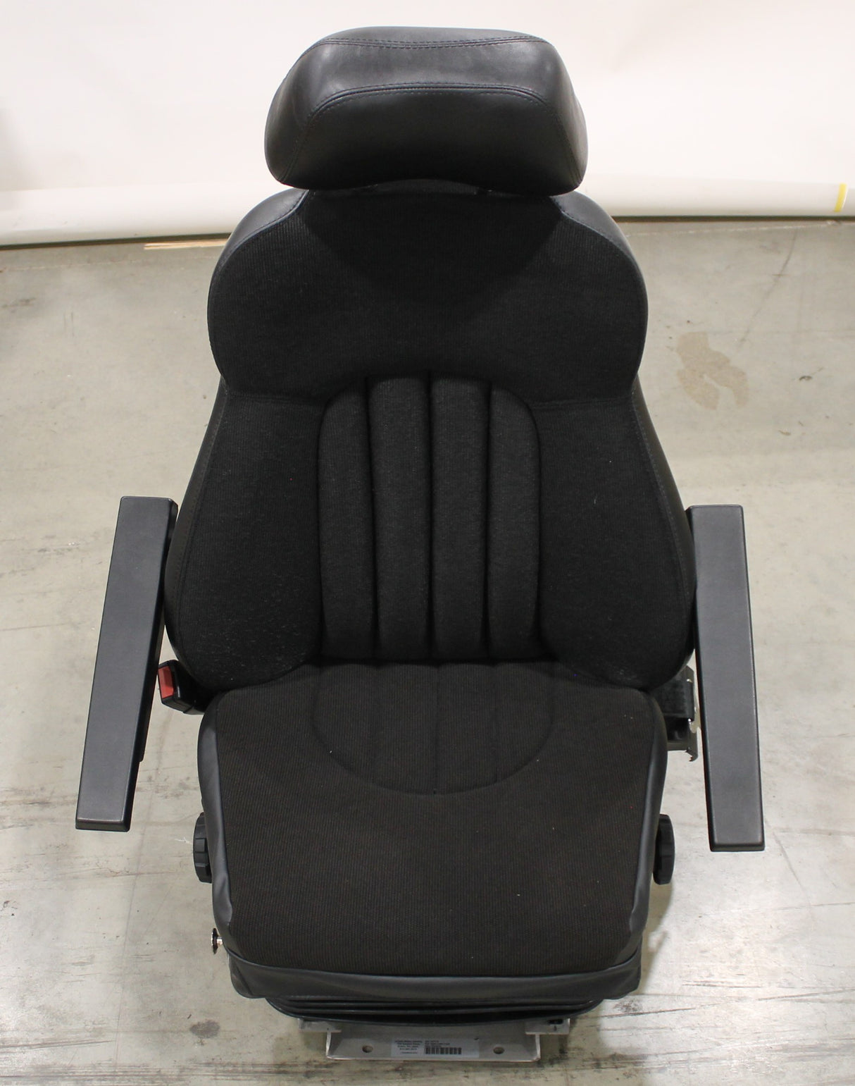 USSC - Q900-100012-036 - DRIVER'S SEAT ASM USSC 9100AL