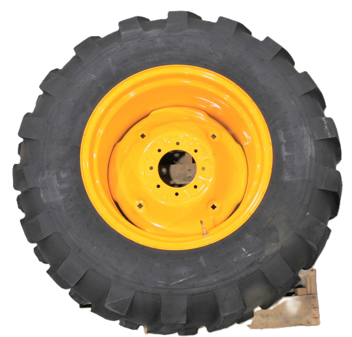 YANMAR - 1A8250-34800 - TIRE KIT 17.5L-24 R