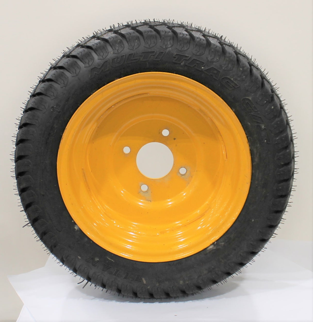 YANMAR - 1A8300-14700 - TIRE KIT FRONT R3