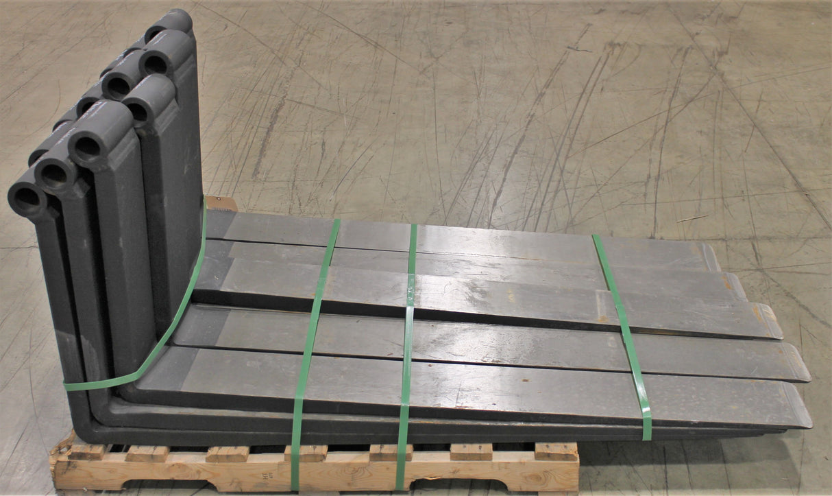 JLG - 70011395 - FORK PALLET1.75X7X60 2EYE