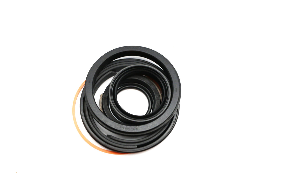 JLG - 70045512 - KITSEAL CYL S/Z60 (63216)