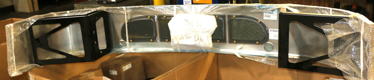 MACK - 5887-0256NLSSC - BUMPER SSC CASCADIA NL 09-01