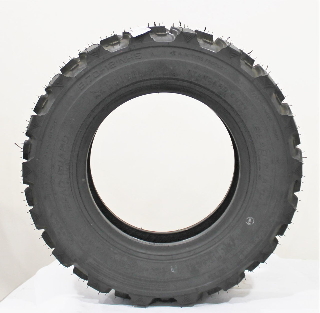 BOBCAT - 7485875 - TIRE STANDARD DUTY (23X5.7X12)