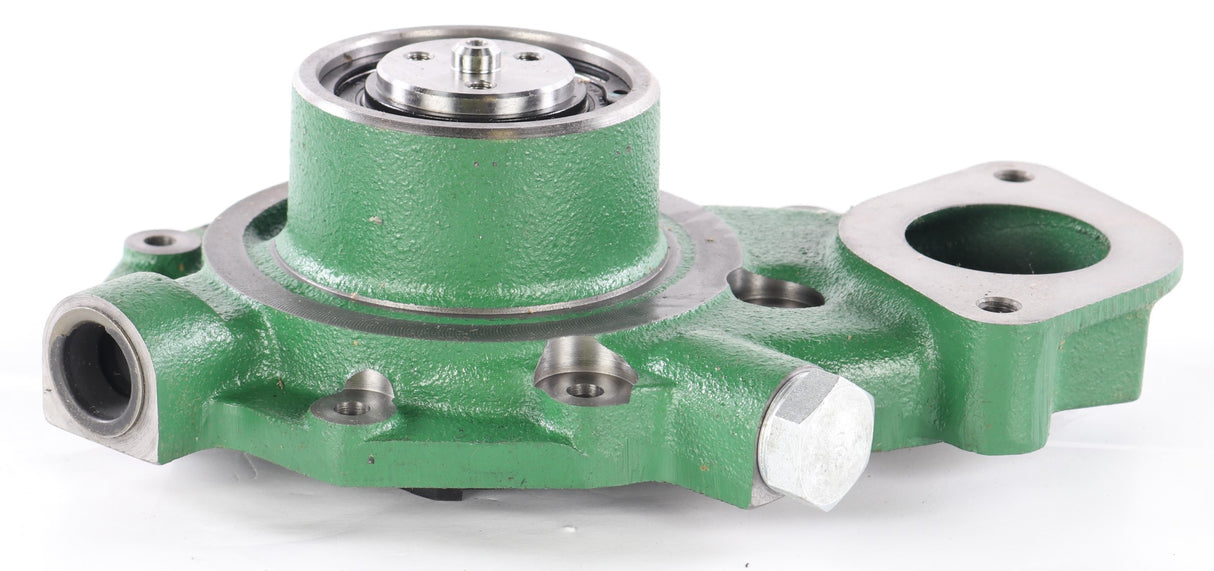 JOHN DEERE - RE546917 - WATER PUMP