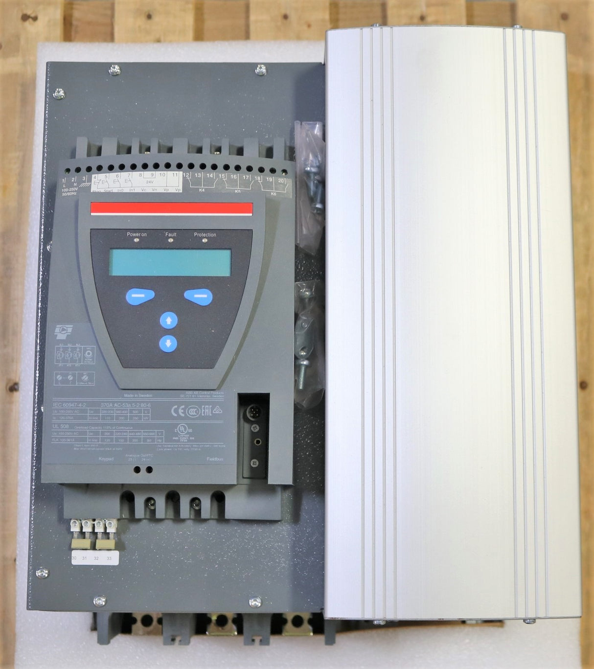 ABB - PSTB370-600-70 - MOTOR CONTROLLER: SOFTSTARTER 370A 208-600VAC