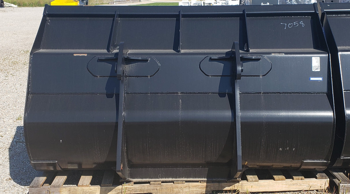 JLG - 1001207058 - BUCKET - GENERAL PURPOSE 3.9 CU YD - MODEL 2733