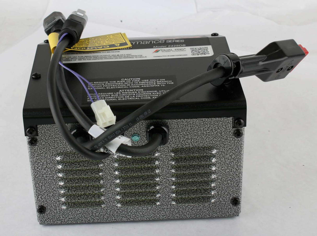 JLG - 70011886 - BATTERY CHARGER - ON BOARD 115VAC 8A / 24VDC 25A