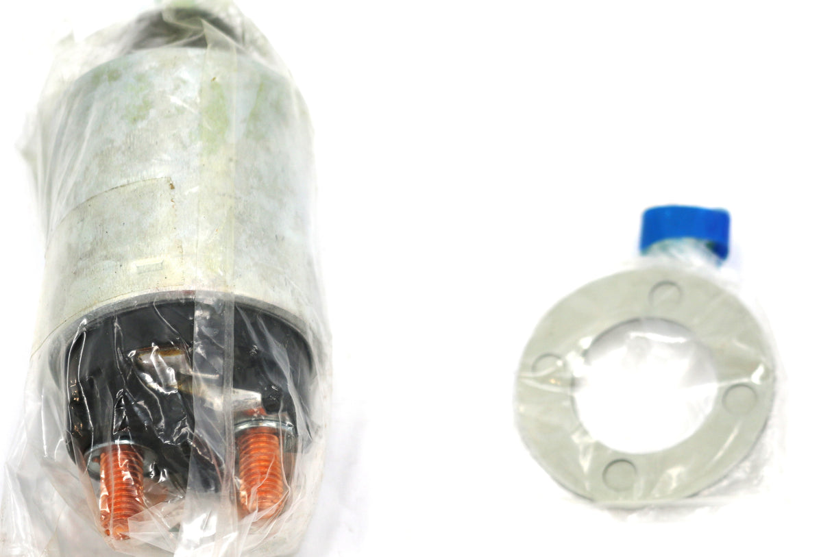 JLG - 70004305 - GASKET DISTRIBUTOR HSG/CAP