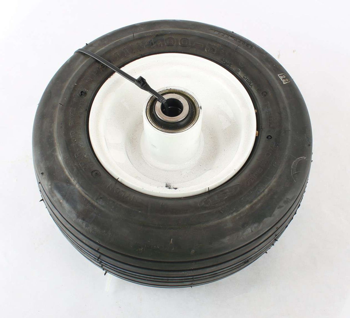BUSH HOG - 50031284 - TIRE AND HUB ASSEMBLY