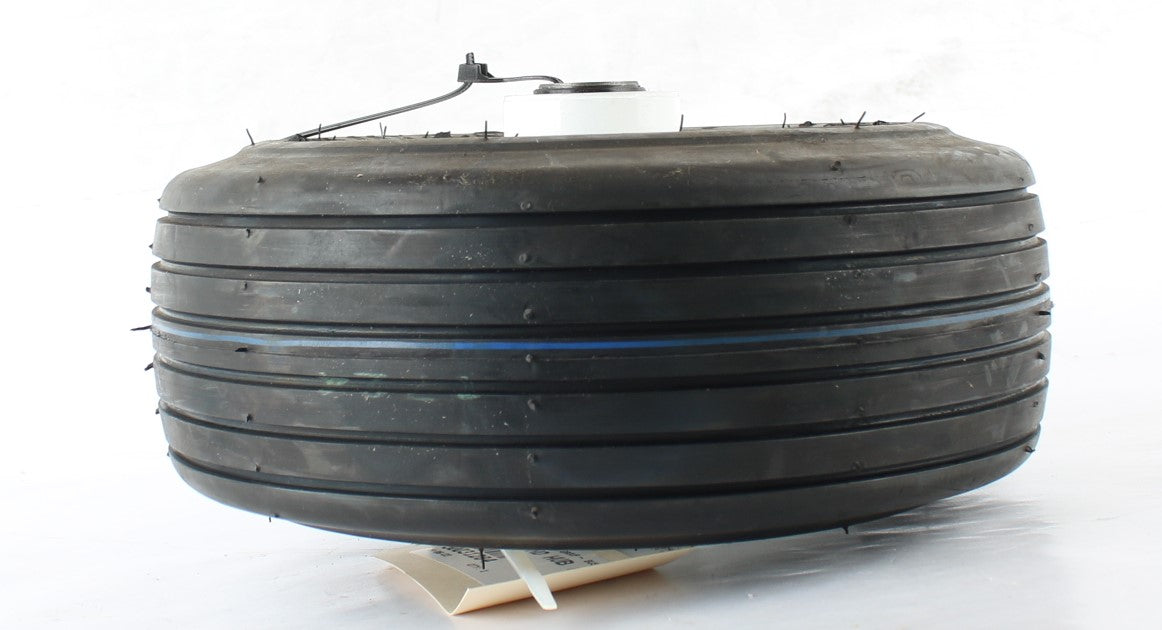 BUSH HOG - 50031284 - TIRE AND HUB ASSEMBLY