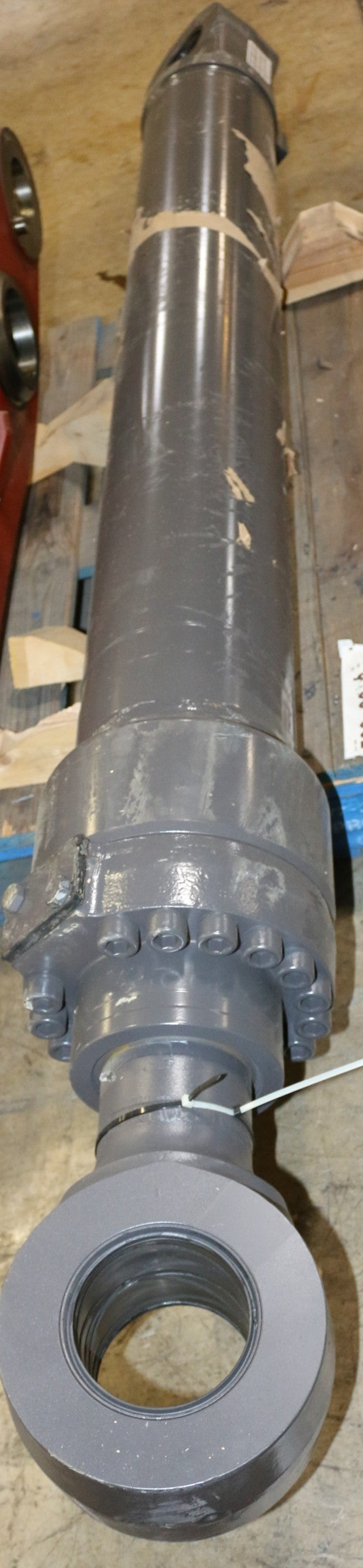 VOLVO - 14731037 - BUCKET CYLINDER