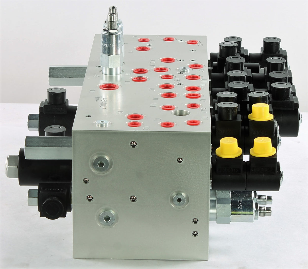 JLG - 4641057 - VALVEMAIN CONT (PROP)