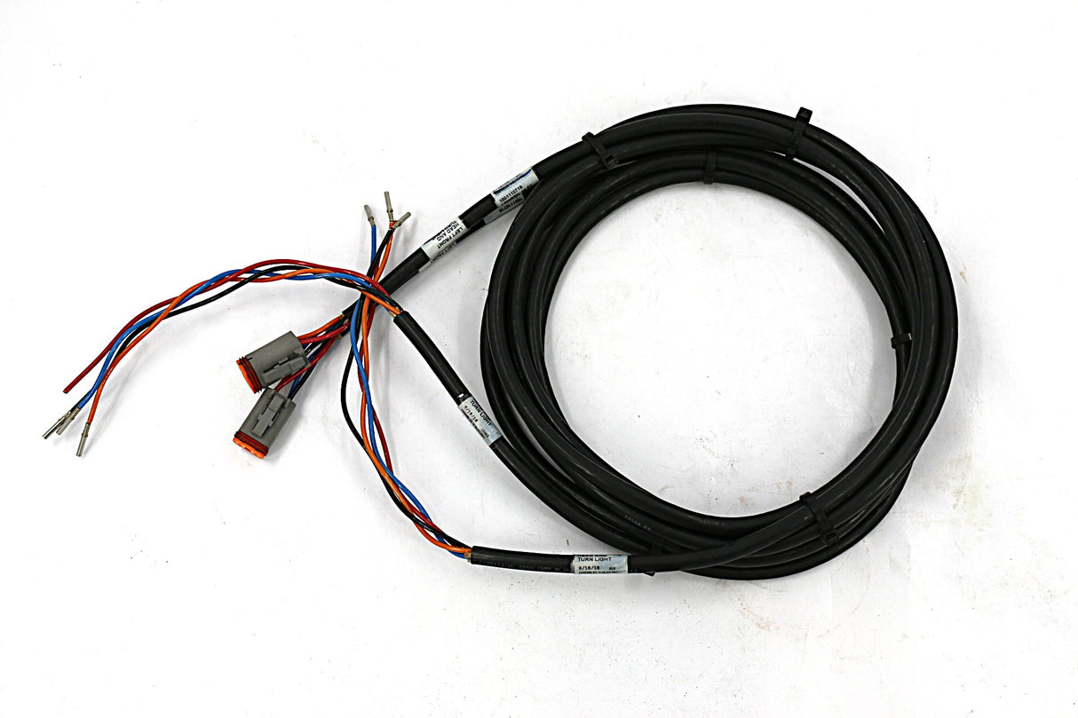 JLG - 1001110719 - HARNESSHEAD AND TURN LIGHTS