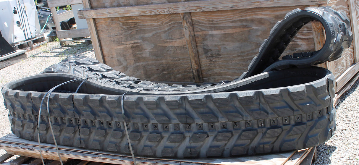 JLG - 1001190968 - TRACK ASM_RUBBERCARRIER TREAD 400X82X72.5 RS