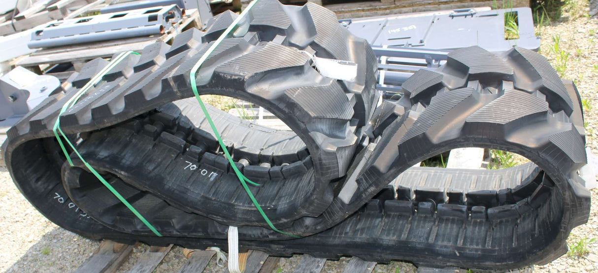 JLG - 70013520 - TRACK ASM_RUBBER 500X92X84 ST