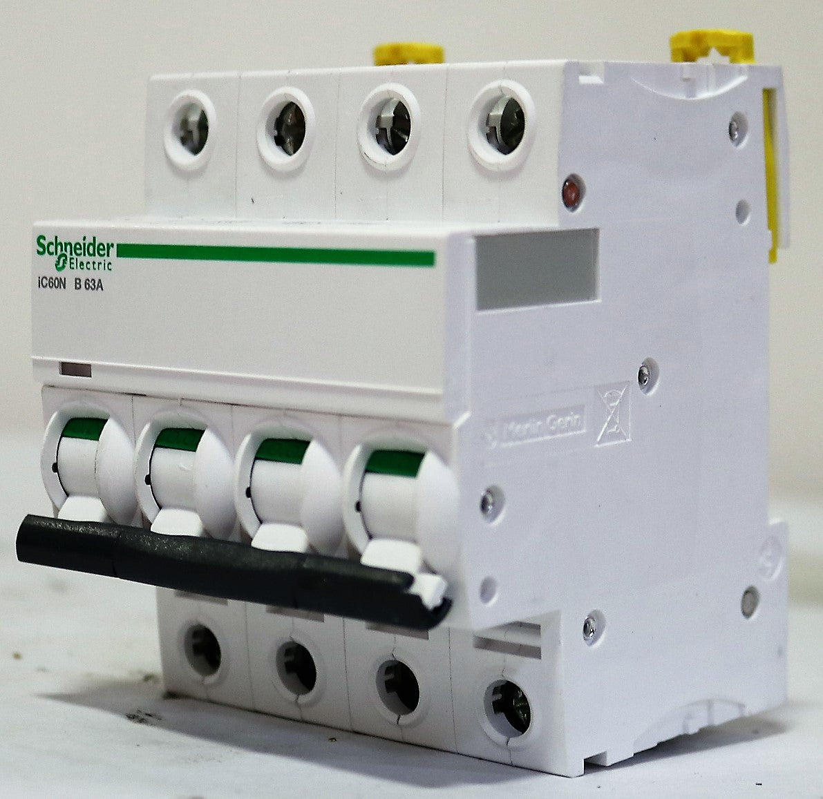 SCHNEIDER ELECTRIC - A9F78463 - MINIATURE CIRCUIT BREAKER Acti9 iC 4P 63A B CURVE