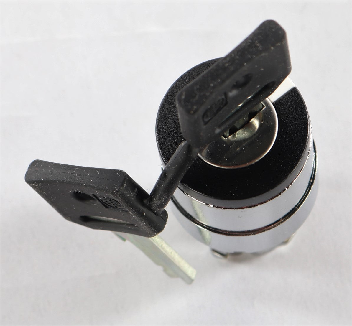 TELEMECANIQUE - ZB4BG4 - KEYED OPERATOR FOR SELECTOR SWITCH