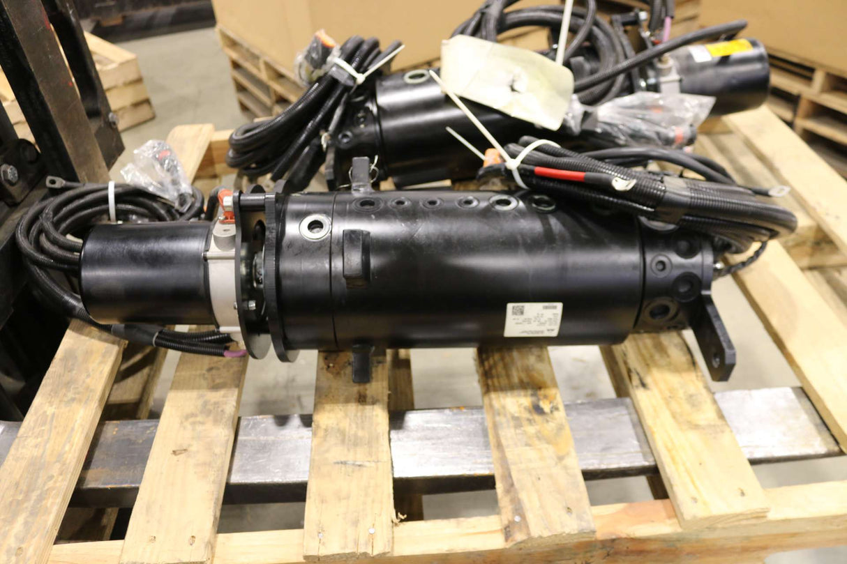 JLG - 1001281683 - MOTOR ELECTRO-HYD JOINT