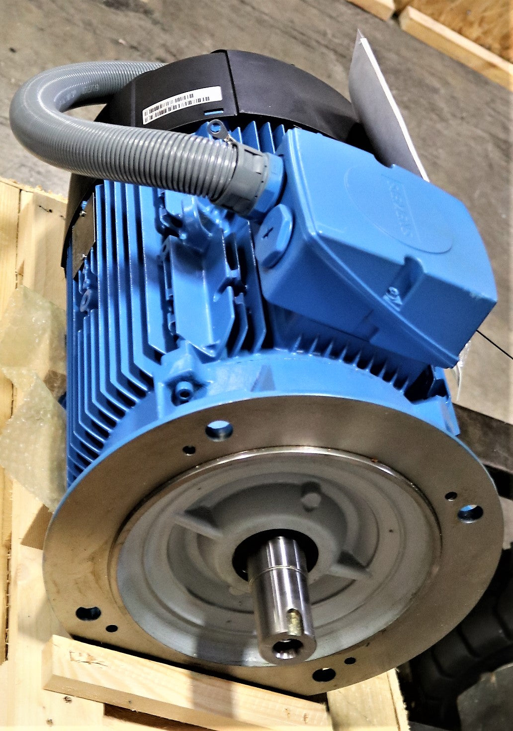 SIEMENS - 1AV3164A-1PC31041DA400FA2 - ELECTRIC MOTOR 18.5kW 575V 60Hz