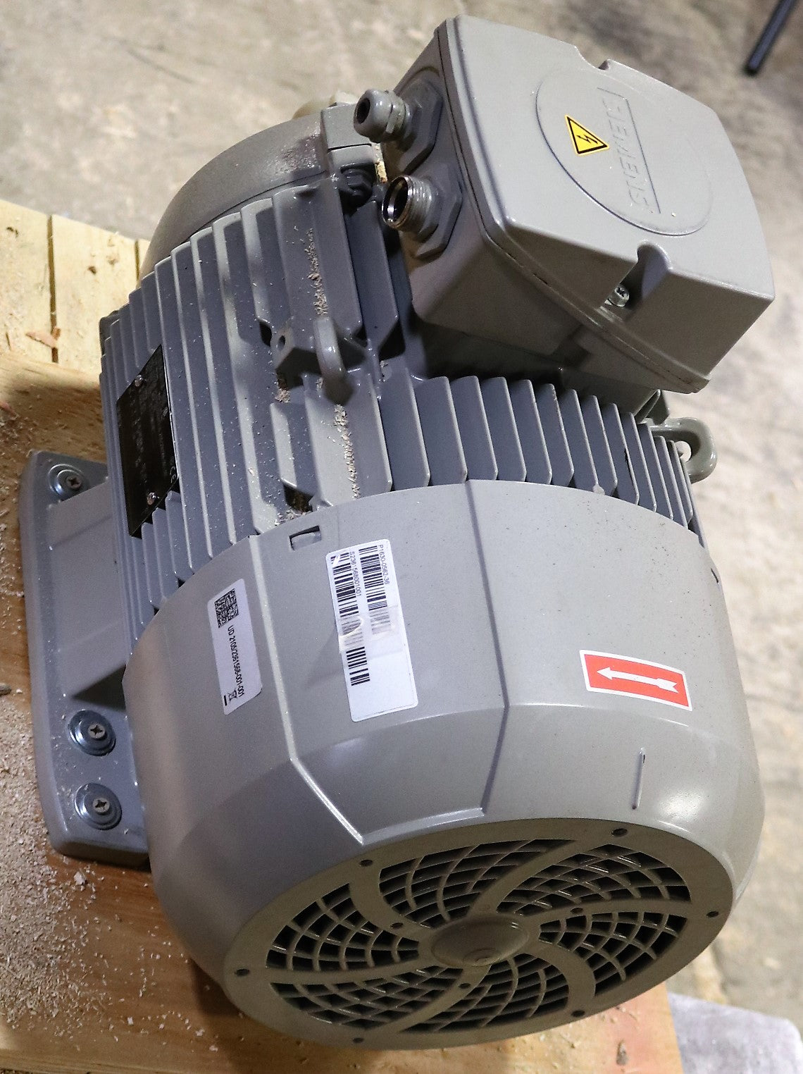 SIEMENS - 1AV2130B-1PC31041CB000AY2 - ELECTRIC MOTOR 5.5kW 375V 87Hz