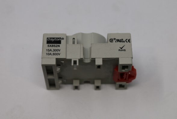 DAYTON - 5X852N - 8 PIN OCTAL SOCKET 15A 300V