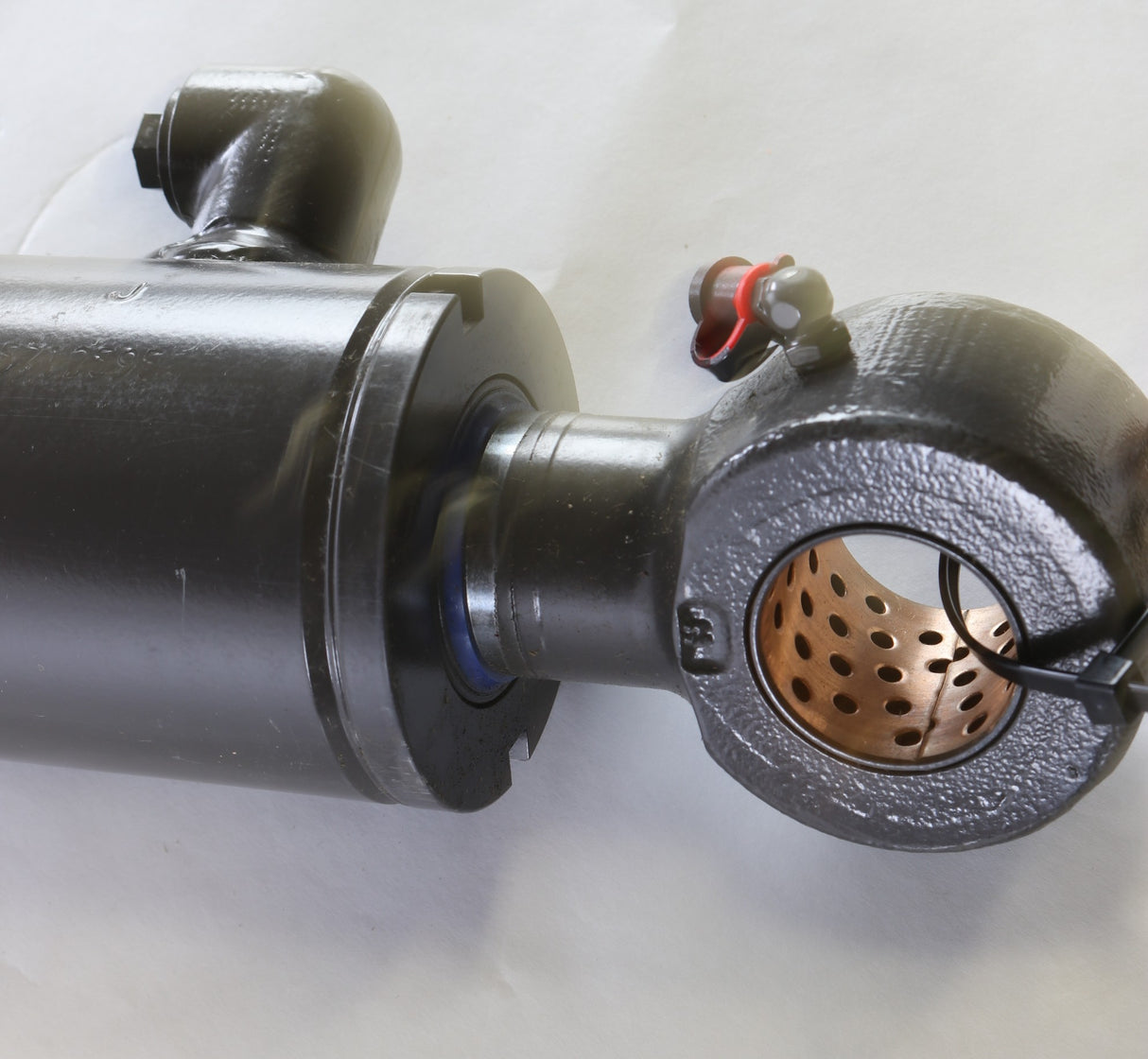 VOLVO - 15712595 - HYDRAULIC CYLINDER