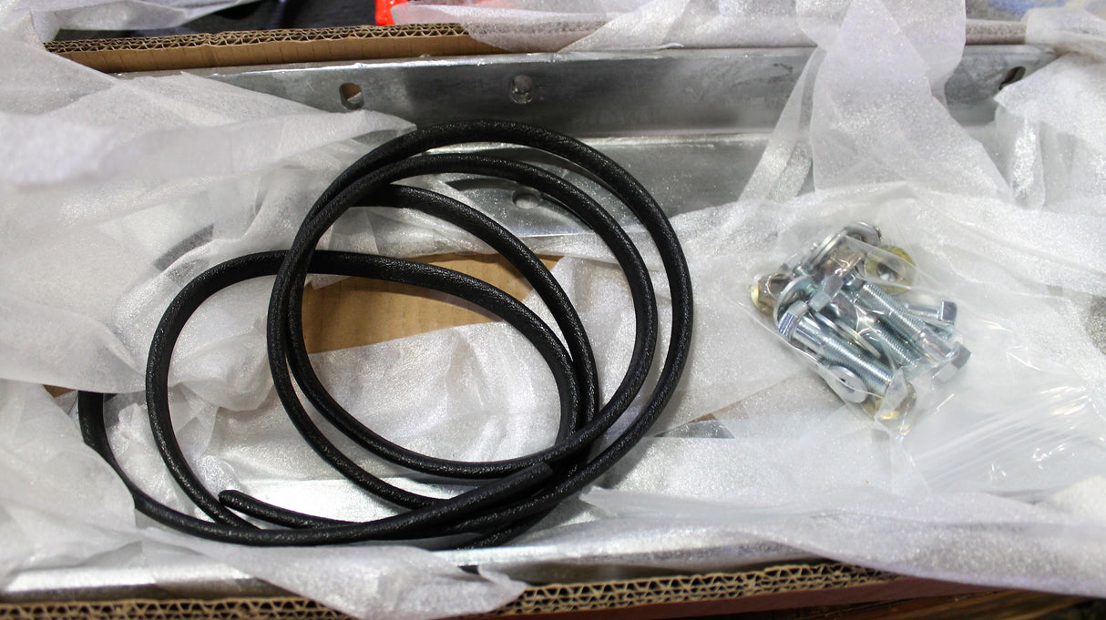 JLG - 2899000030S - BASKET INST - 15.00 DEEP