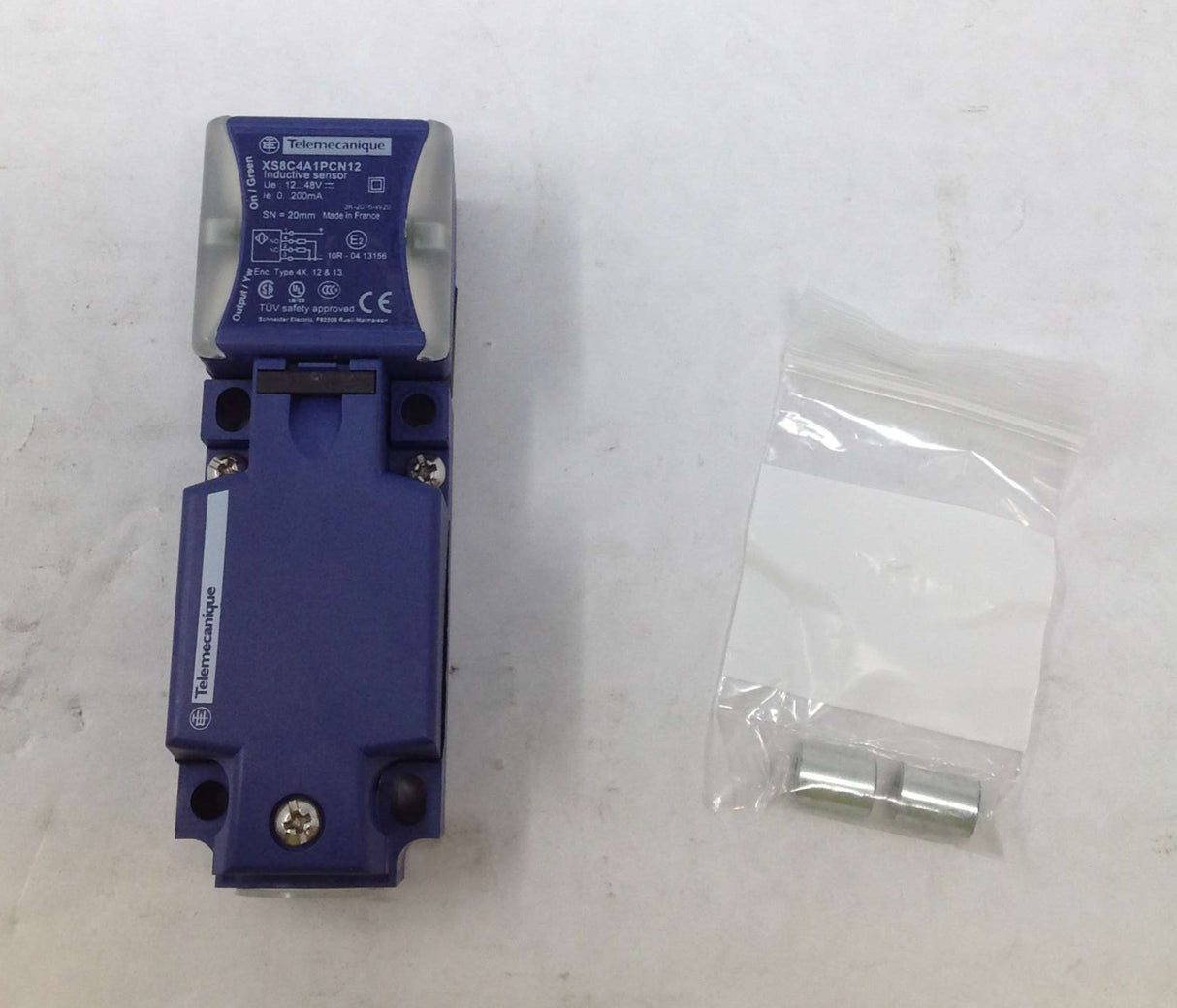 TELEMECANIQUE - XS8C4A1PCN12 - SWITCH: INDUCTIVE PROXIMITY