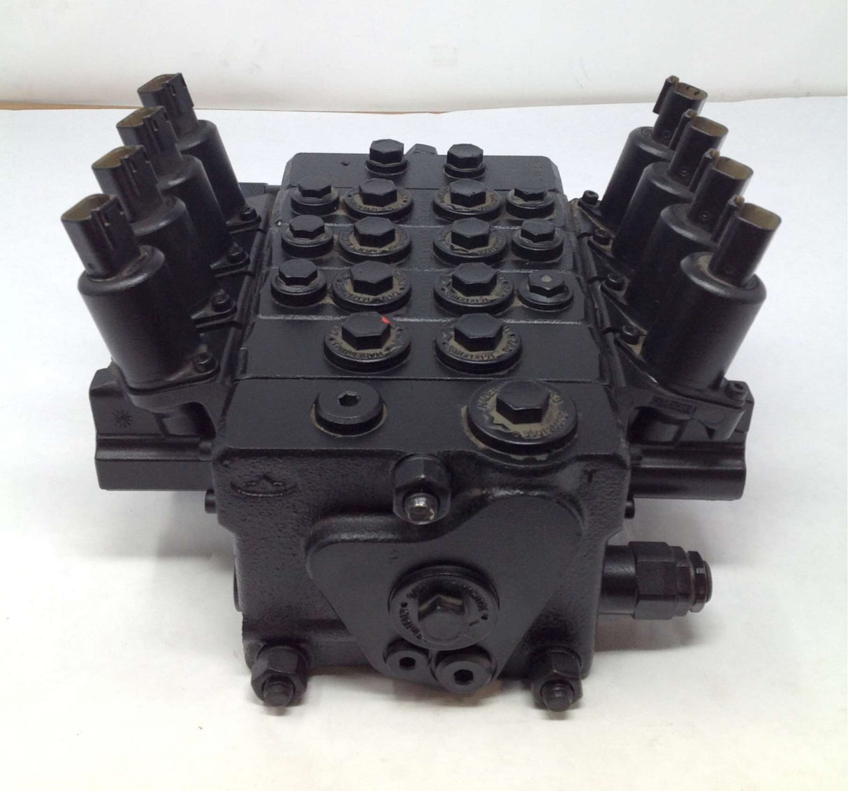 WALVOIL - 111A40080 - HYDRAULIC VALVE: MAIN CONTROL 4-SECTION